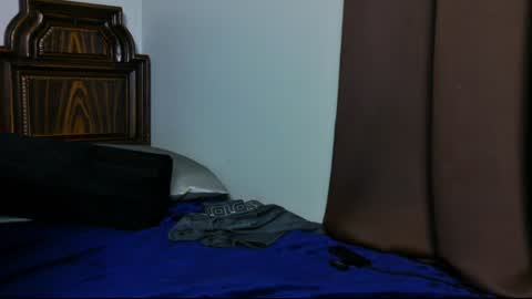 Snapshot of ahardman10 chatting on June 27, 11:10 pm Blue Eyed Handsome Man online show from June 27, 11:10 pm