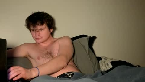 Snapshot of ahblah chatting on December 17, 9:26 am ahblah online show from December 17, 9:26 am