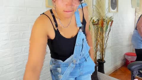 Snapshot of ahisha09 chatting on December 26, 3:42 pm Ahisha online show from December 26, 3:42 pm