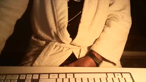 Ole online show from November 17, 8:36 pm