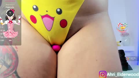 Ahri help me get to 100  online show from December 23, 6:55 am