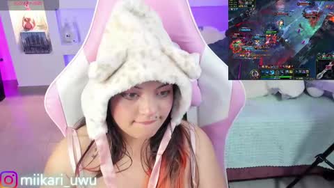 Ahri help me get to 100  online show from February 13, 10:12 am