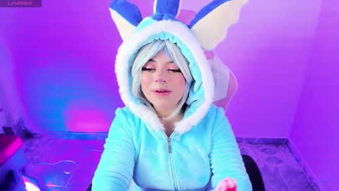 Ahri help me get to 100  online show from September 22, 5:09 am