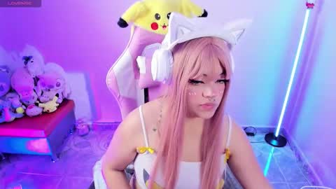 Ahri help me get to 100  online show from October 5, 4:33 am