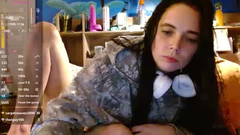 Kat online show from May 26, 5:03 am