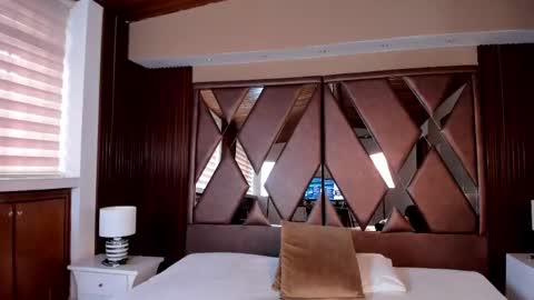 aidajoness online show from February 19, 1:07 pm