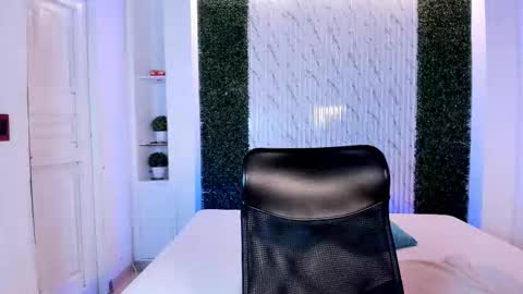 aidajoness online show from February 27, 11:43 am