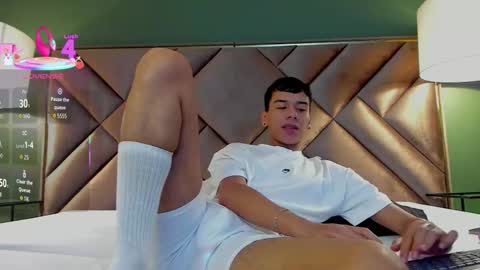 aiden_royce online show from November 28, 5:43 am