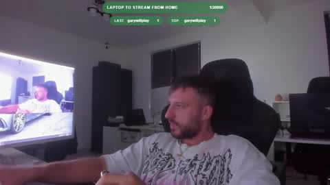 Snapshot of aidenmatthew chatting on October 9, 2:37 pm Aiden online show from October 9, 2:37 pm
