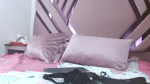 Snapshot of aiilynsmiith chatting on January 11, 6:46 pm aiilynsmiith online show from January 11, 6:46 pm