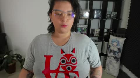 Catalina online show from December 29, 12:34 pm