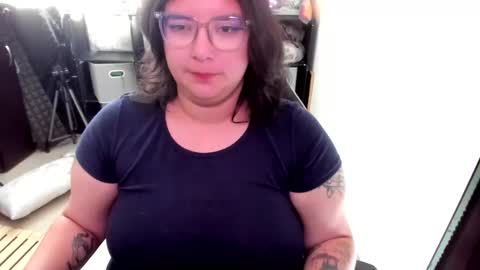 Catalina online show from December 4, 1:42 pm