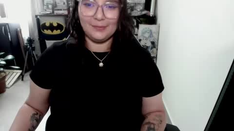 Catalina online show from March 18, 2:09 pm