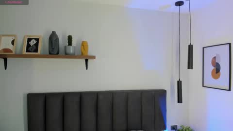 ailanacortes online show from November 26, 11:33 am