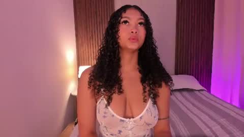 ailann_1 online show from July 27, 8:16 pm