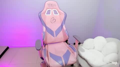 Ailee Hyuga online show from March 8, 3:35 pm