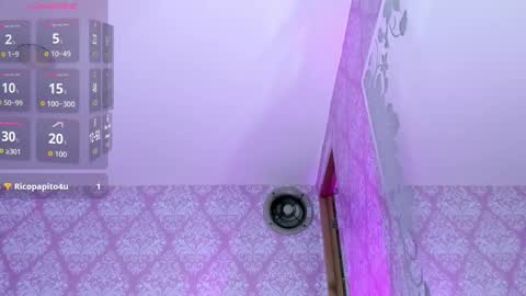   online show from November 30, 2:43 pm