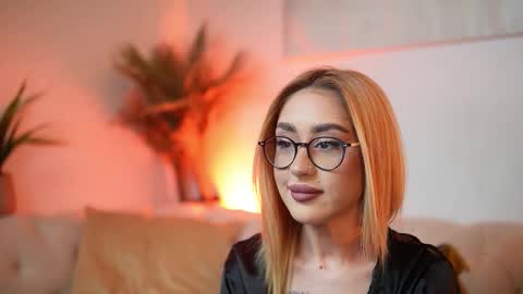  Aileen  online show from February 5, 9:08 pm