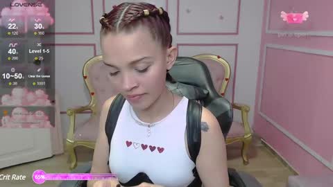 Snapshot of ailen_t chatting on December 7, 3:36 am Ailen online show from December 7, 3:36 am