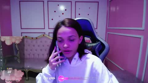 Snapshot of ailen_t chatting on December 31, 3:23 am Ailen online show from December 31, 3:23 am
