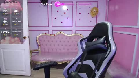 Snapshot of ailen_t chatting on January 8, 3:40 am Ailen online show from January 8, 3:40 am