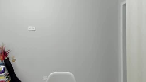 Snapshot of ailey_chao chatting on February 11, 2:49 am Ailey online show from February 11, 2:49 am