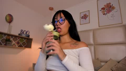 Aily Yozuko online show from February 5, 2:51 am