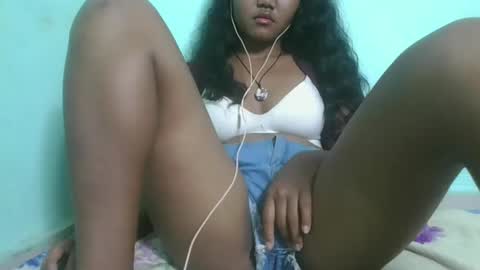 Snapshot of aimeamour chatting on January 29, 6:18 pm aimeamour online show from January 29, 6:18 pm