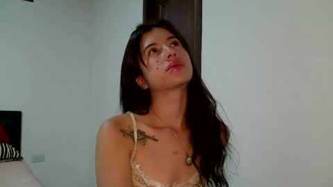 J  online show from September 10, 1:11 pm