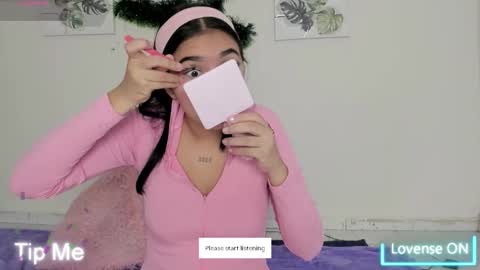 Ainoa  online show from December 3, 12:36 pm