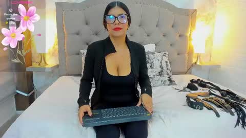 aisha__cambell online show from July 14, 12:00 pm