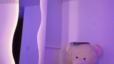 Snapshot of aisha_grace chatting on November 10, 3:05 am Ash INDEPENDET MODEL online show from November 10, 3:05 am