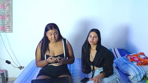 aisha_stacey0410 online show from November 11, 4:23 am