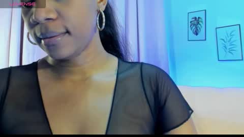 Aisha online show from October 8, 4:59 pm
