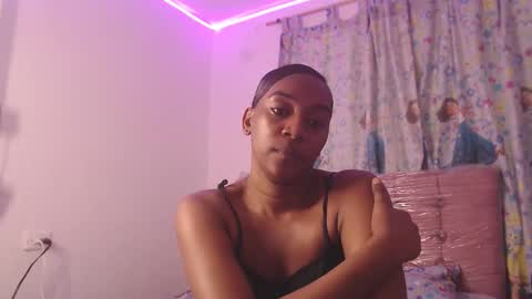 Snapshot of aishaowens chatting on December 15, 8:02 pm Aisha online show from December 15, 8:02 pm