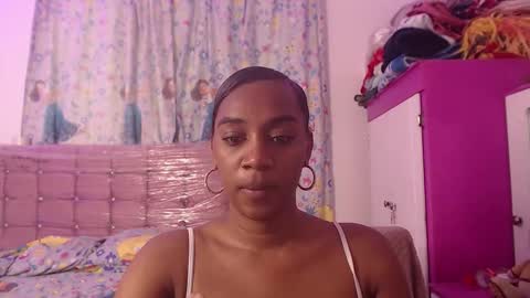 Snapshot of aishaowens chatting on December 19, 2:02 pm Aisha online show from December 19, 2:02 pm