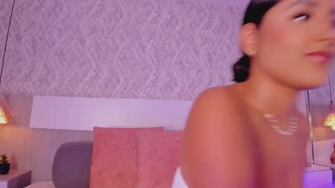 Aisha online show from November 12, 5:57 pm