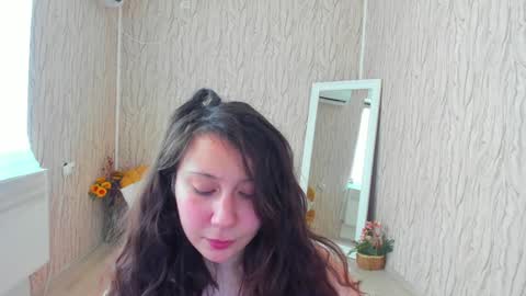 Aisha online show from December 23, 8:33 am