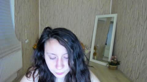 Aisha online show from January 3, 5:28 am