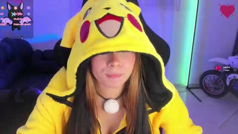 aishelyng20 online show from October 15, 10:54 pm