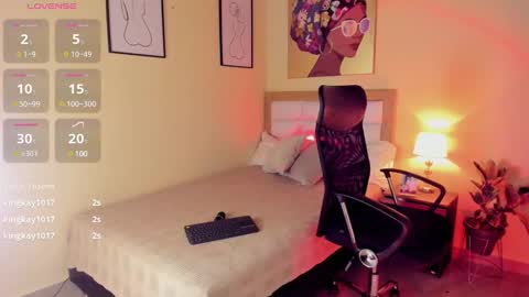 Snapshot of aitana_brown chatting on December 29, 3:33 am Aitana Brown online show from December 29, 3:33 am