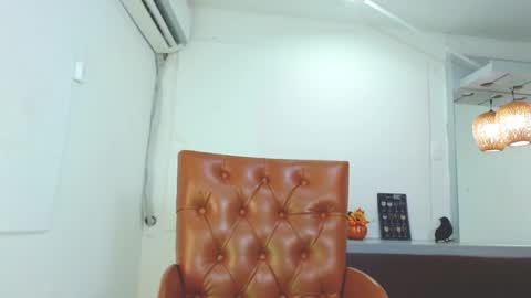 Ahitana Russ online show from January 11, 7:38 pm