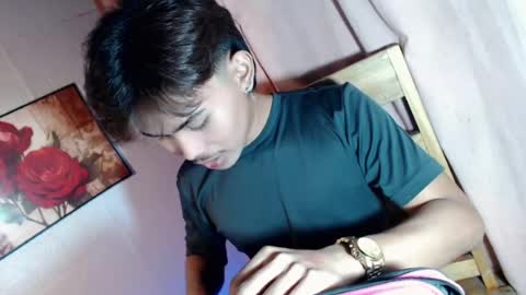 Snapshot of aivanboyyy chatting on July 25, 8:56 am aivanboyyy online show from July 25, 8:56 am