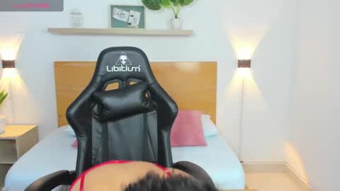 Aixa Burgos online show from December 11, 12:02 pm