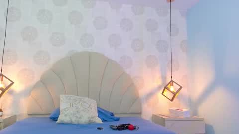 AIXA online show from October 30, 7:58 pm