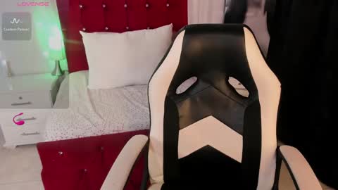 wanda online show from January 4, 8:27 pm