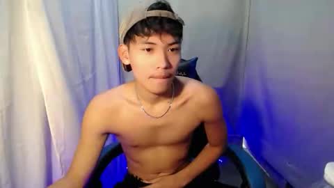 aj_daksxx online show from January 7, 6:05 am