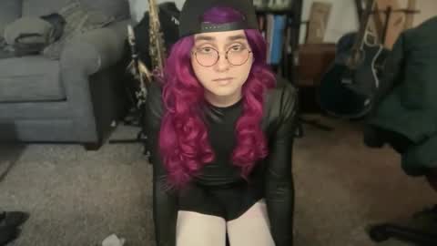 Snapshot of ajuliebellelemons chatting on February 10, 1:43 am JullieBelleLemons online show from February 10, 1:43 am