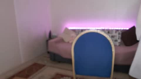 Snapshot of akanire chatting on February 28, 12:50 pm Shelly online show from February 28, 12:50 pm