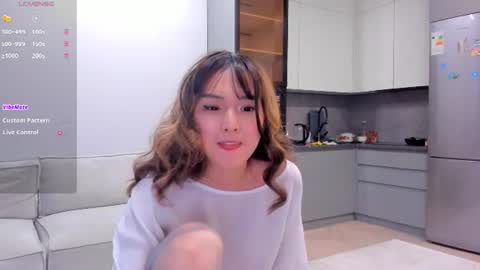 Snapshot of akari_star chatting on June 18, 9:14 am Akari online show from June 18, 9:14 am